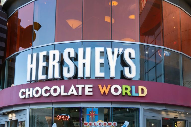 Mondelez-Explores-Hershey-Acquisition-to-Create-Candy-Powerhouse