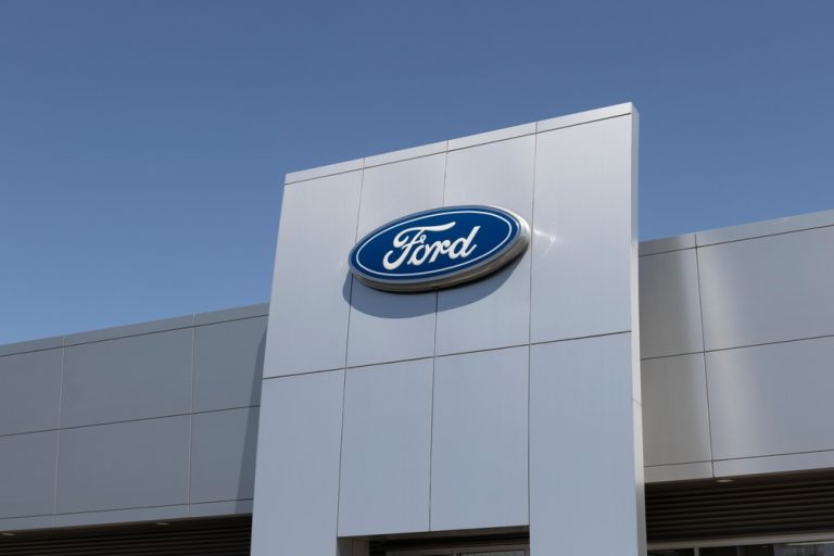 ford-recalls-nearly-700,000-vehicles-over-fire-risk