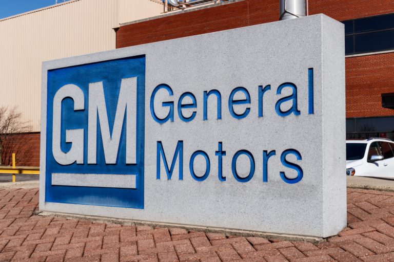 gm-shifts-suv-and-truck-production-to-michigan