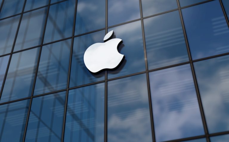 apple-commits-$100b-to-u.s.-manufacturing-push