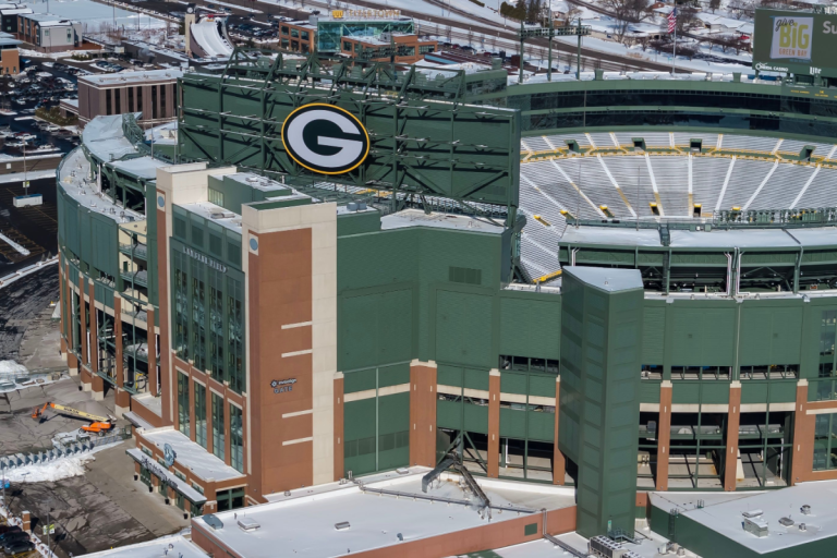 packers-monitor-injuries-ahead-of-bears-showdown