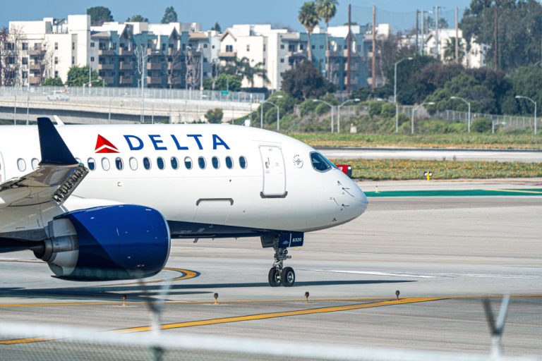 Delta offers travel flexibility amid winter weather threats delta-offers-travel-flexibility-amid-winter-weather-threats