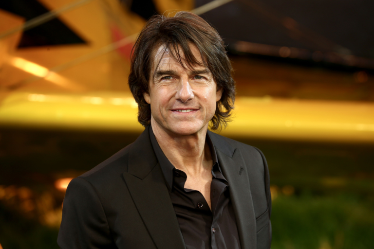 Shawn Levy Attracts Attention on New Star Wars Set shawn-levy-attracts-attention-on-new-star-wars-set