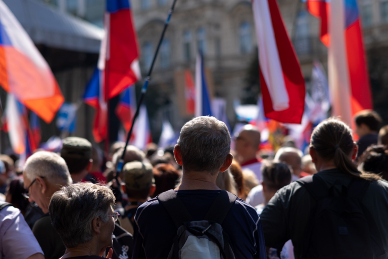 Mass Protests Back Czech President in Political Clash mass-protests-back-czech-president-in-political-clash