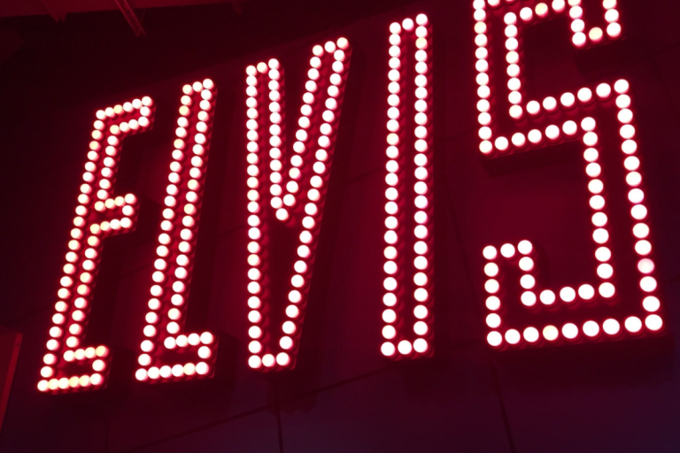 ‘epic’-reclaims-elvis-as-a-musical-force