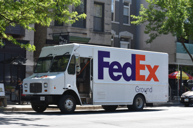 FedEx tops estimates, raises 2026 outlook as Freight spinoff nears fedex-tops-estimates,-raises-2026-outlook-as-freight-spinoff-nears
